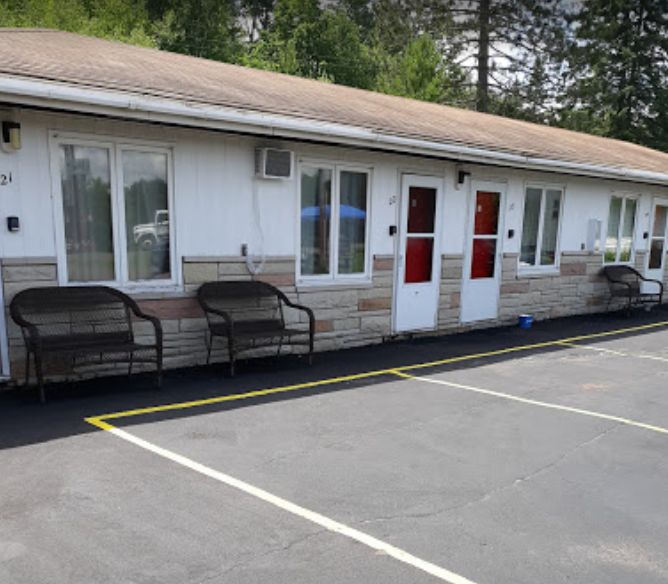 Northwoods Motel - From Web Listing
